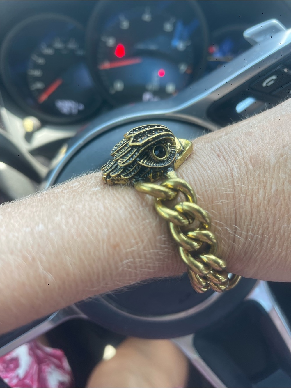 Kurt Geiger London Statement Eagle Chain Bracelet Gold Tone Crystal Chunky WOW - Picture 2 of 6